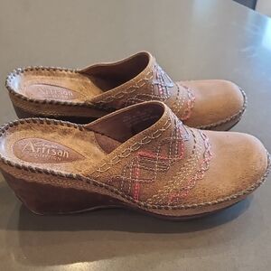 Clarks Artisan Clogs. Size 7m